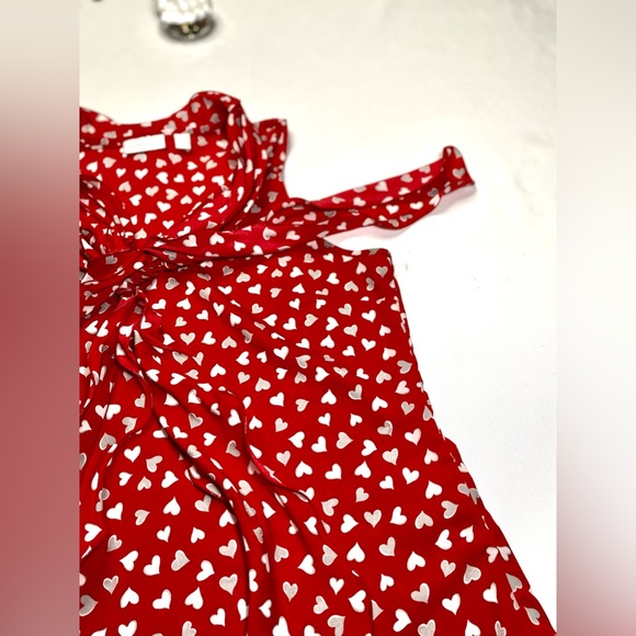 Blouse Red and White Love Hearts Valentines festive top - Picture 10 of 16